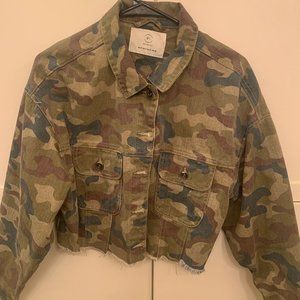 Cropped Camo Jean Jacket